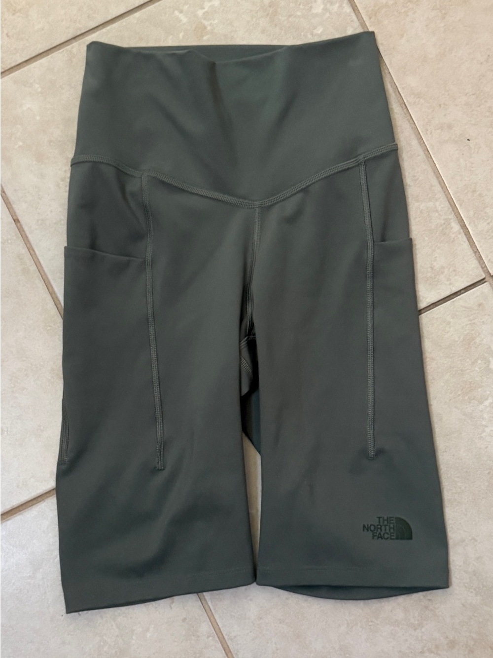 The North Face Women's Motivation High-Rise Pocket Shorts